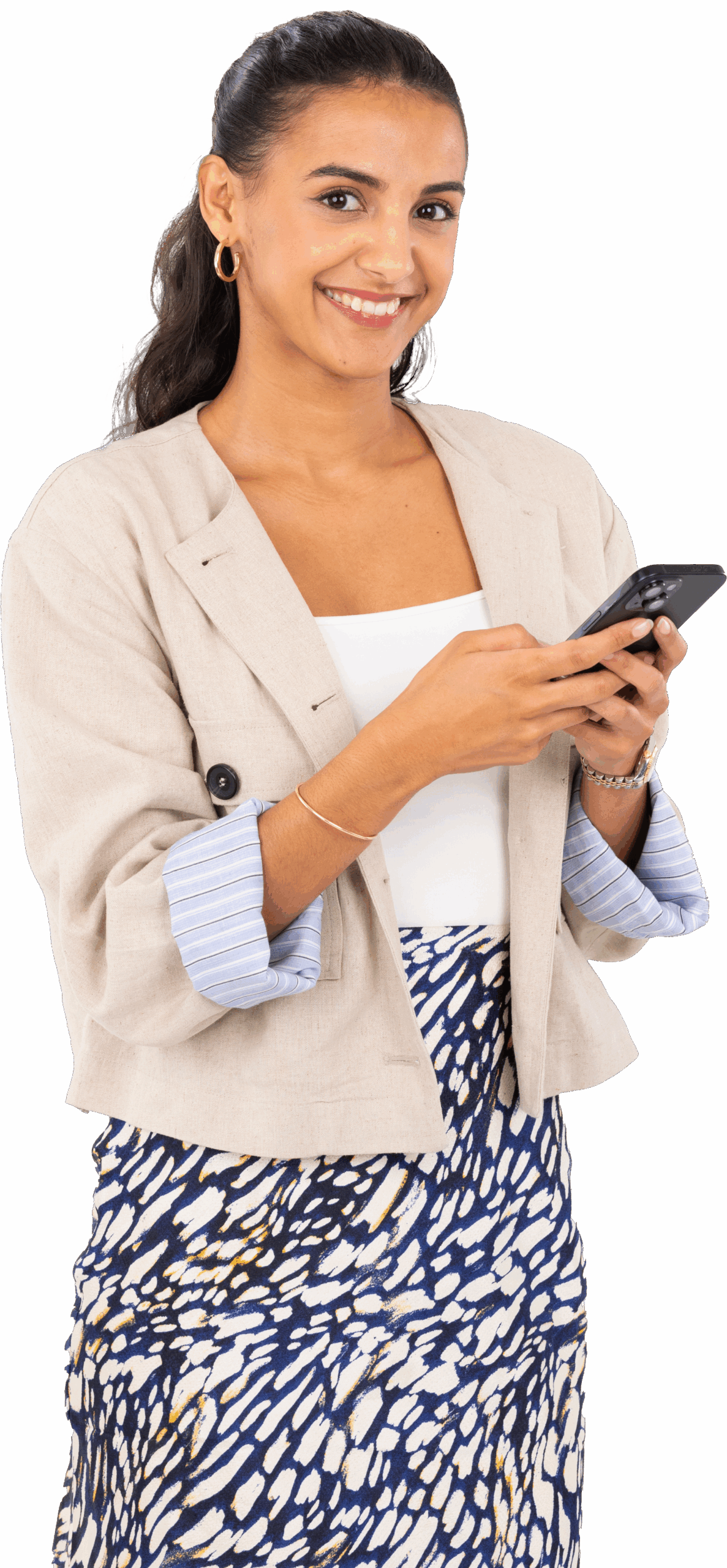 Jeune femme au téléphone.